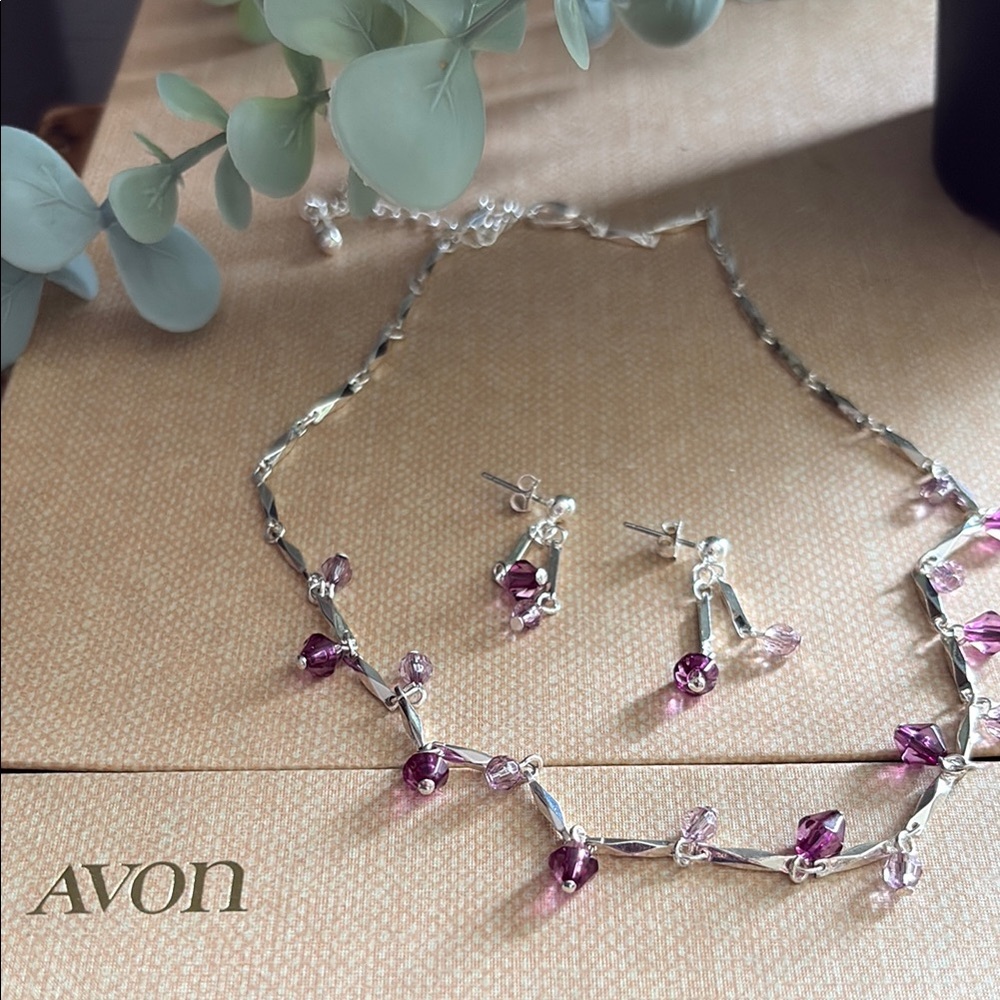 Y2K Avon Amethyst Lilac Faceted Bead Set Sculpted Silver Necklace Earrings NIB